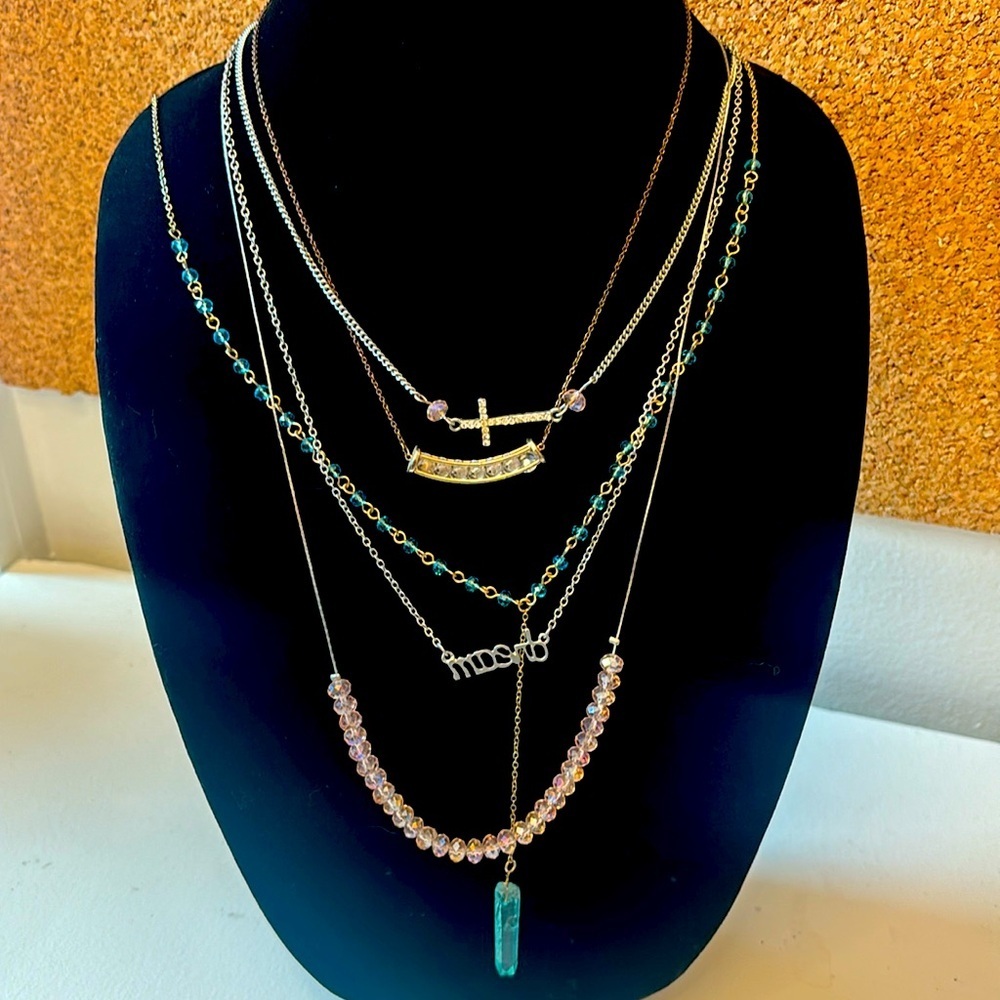 Bundle of 3 stackable necklaces
